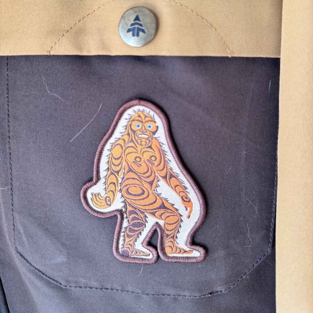 Two-Tone Hooded Warming Jacket W Patch - image 7